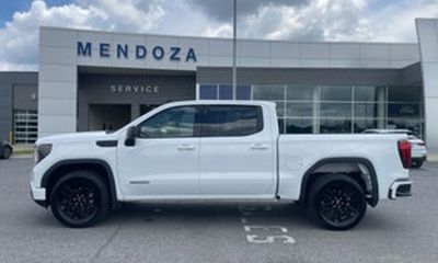 2022 GMC Sierra SLT