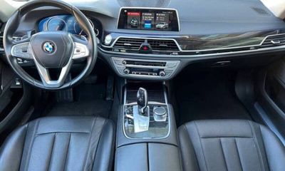 2018 BMW 740I xDrive