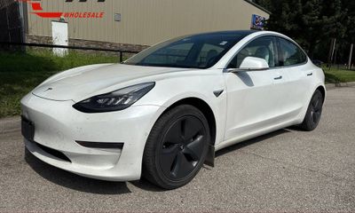 2020 Tesla Model 3 Long Range