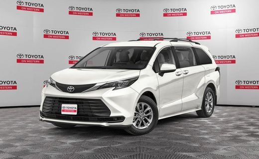 2026 Toyota Sienna LE