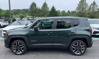 2021 Jeep Renegade Freedom Jeepster Sport