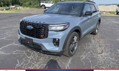2025 Ford Explorer ST