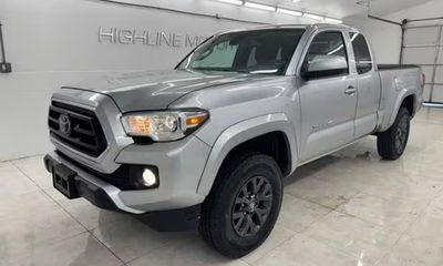 2022 Toyota Tacoma SR5