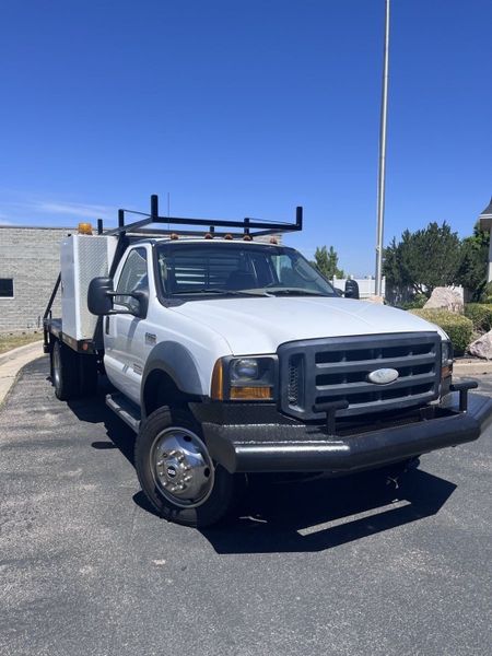 2006 Ford F-550 — a typically priced live listing