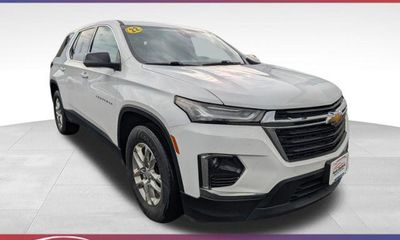 2022 Chevrolet Traverse LS
