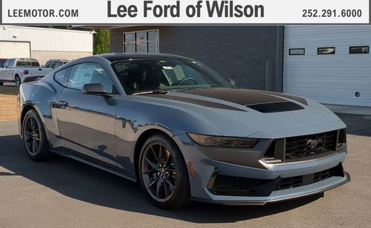 2026 Ford Mustang Dark Horse