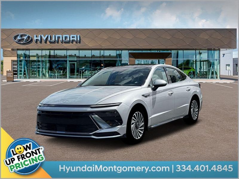 2026 Hyundai Sonata Hybrid — a typically priced live listing