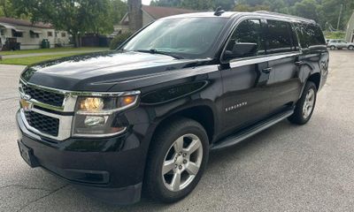 2017 Chevrolet Suburban LT