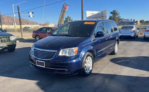 2016 Chrysler Town AND Country Touring