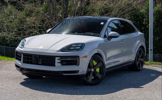 2025 Porsche Cayenne S