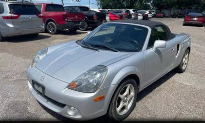 2004 Toyota MR2 Spyder