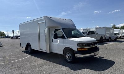 2026 Chevrolet Express 4500 Cutaway 177