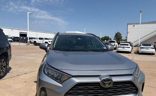2019 Toyota RAV4 XLE Premium
