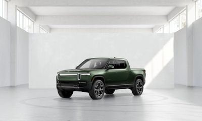 2026 Rivian R1T Adventure