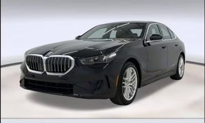 2025 BMW 530i