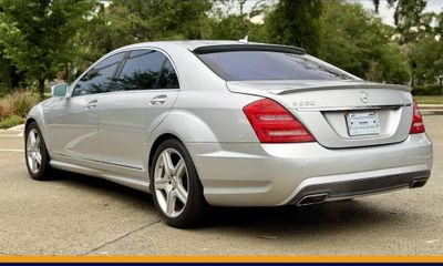 2010 Mercedes-Benz S-Class S550