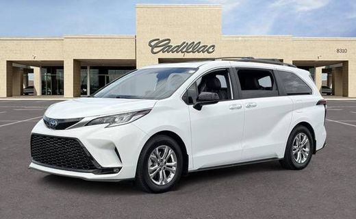 2022 Toyota Sienna XSE