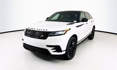 2026 Land Rover Range Velar P250 Dynamic SE