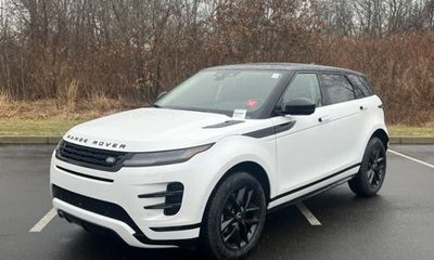 2024 Land Rover Range Evoque Dynamic SE