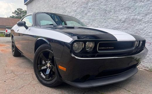 2014 Dodge Challenger Base