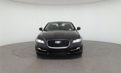 2019 Jaguar XJ R Sport