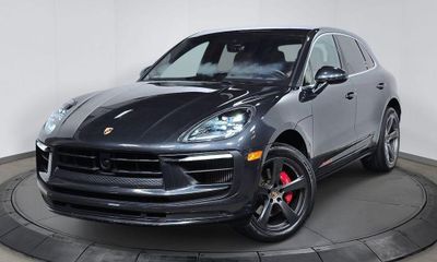 2023 Porsche Macan S