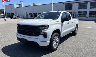 2024 Chevrolet Silverado Custom