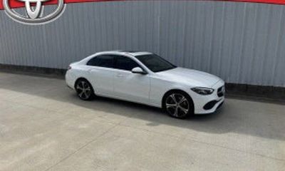 2025 Mercedes-Benz C-Class C300