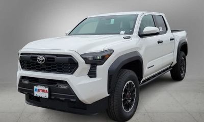 2025 Toyota Tacoma TRD OFF Road
