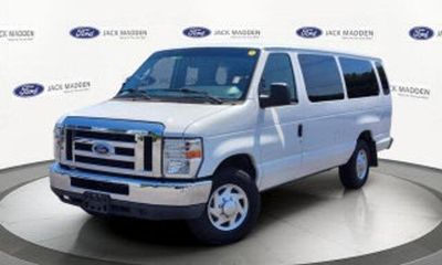 2013 Ford E-350 XL
