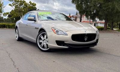 2015 Maserati Quattroporte Essence