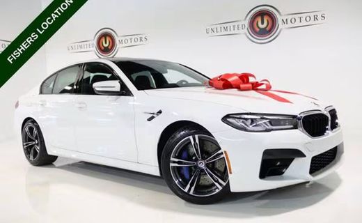 2023 BMW M5