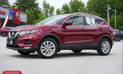 2022 Nissan Rogue Sport SV