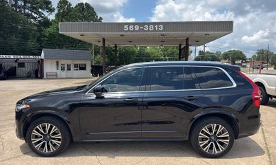 2020 Volvo XC90 Momentum