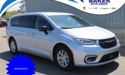 2024 Chrysler Pacifica Touring L