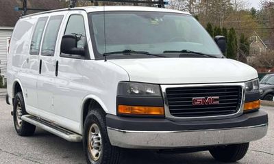 2014 GMC Heavy Conventional 116 IN BBC