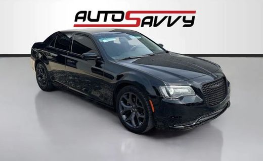 2023 Chrysler 300 Touring