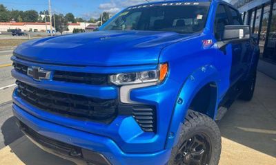 2025 Chevrolet Silverado RST