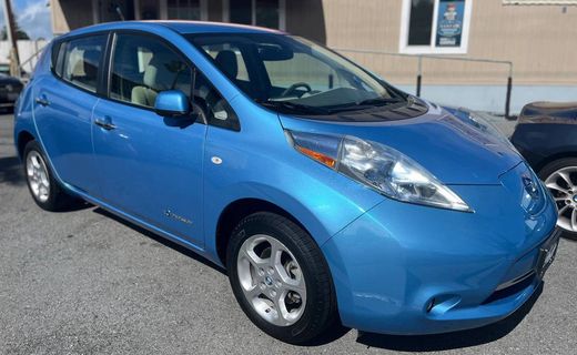 2011 Nissan Leaf SL