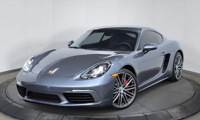 2025 Porsche 718 Cayman S