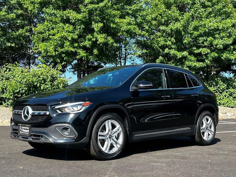 2021 Mercedes-Benz GLA-Class — a typically priced live listing