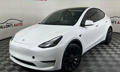 2023 Tesla Model Y Performance