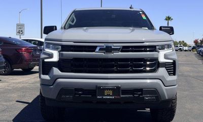2024 Chevrolet Silverado RST
