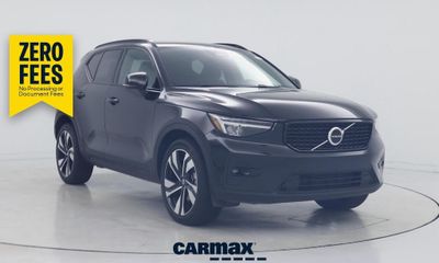 2023 Volvo XC40 Plus Dark