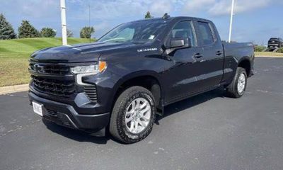 2023 Chevrolet Silverado RST