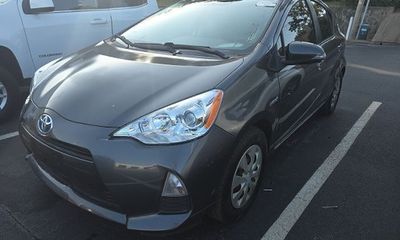 2013 Toyota Prius C TWO