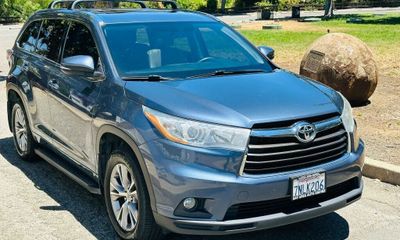 2015 Toyota Highlander Base Hybrid