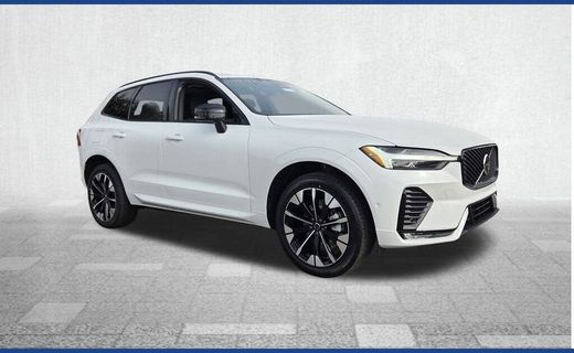 2026 Volvo XC60 Plus Dark