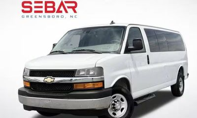 2020 Chevrolet Express LT EXT