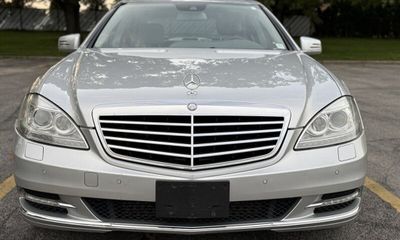 2013 Mercedes-Benz S-Class S550 Bluetec 4